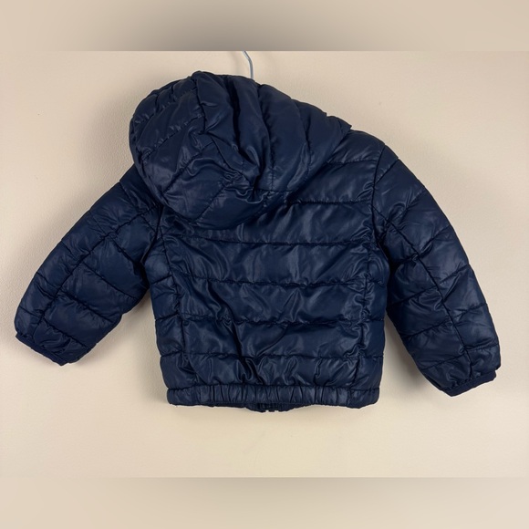 Primary Lightweight Puffer Jacket in Navy size 6-12M - Picture 2 of 3